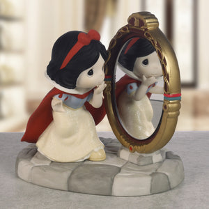 Disney Snow White with Magic Mirror Your Kindness Shines Through Figurine