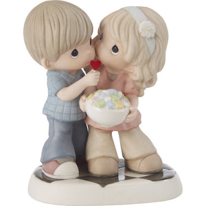 Precious Moments I Found My Sweetheart Boy and Girl with Candy Bowl Figurine